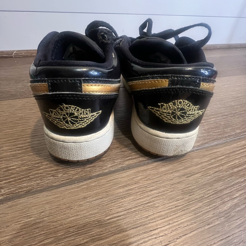 Nike Air Jordan 1 Low Patent leather - Picture 2 of 12